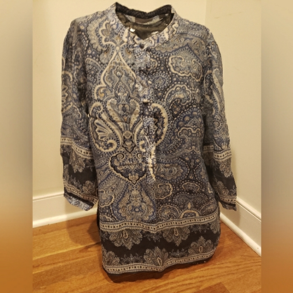 New York & Company long sleeve blue paisley blouse women's size small